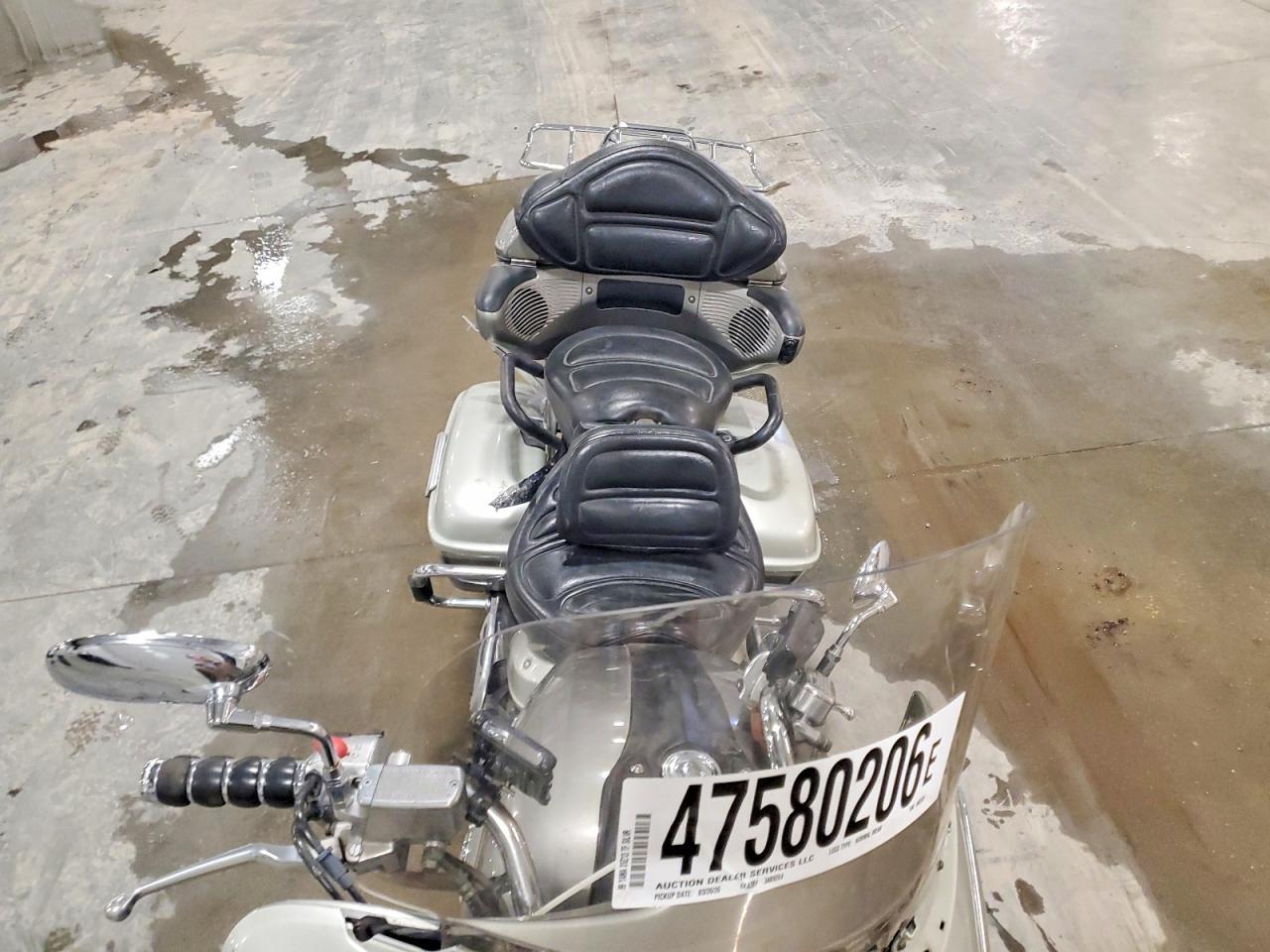 1999 Yamaha XVZ13 TF