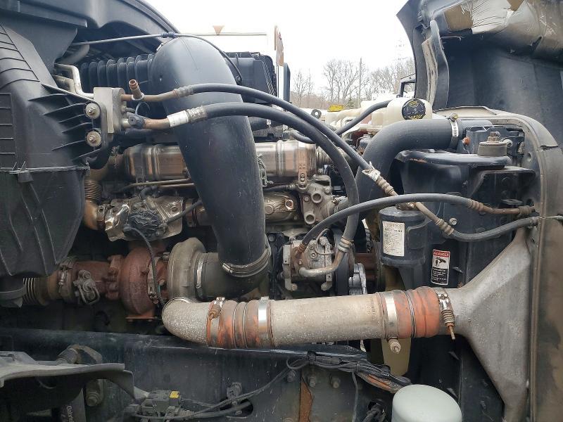 2022 Freigliner 2022 Freightliner Cascadia 126 Semi Truck