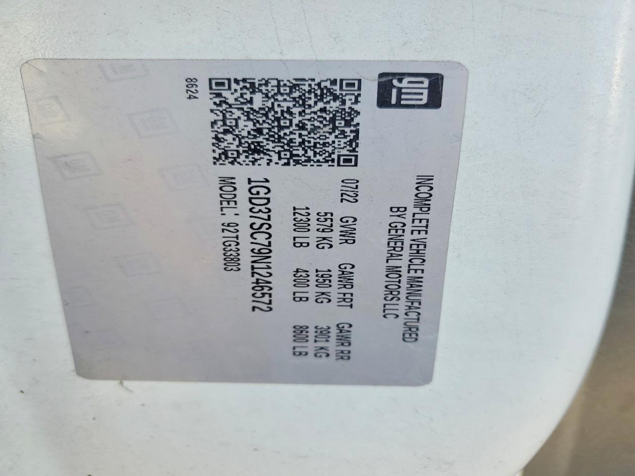 2022 GMC Savana BOX Truck