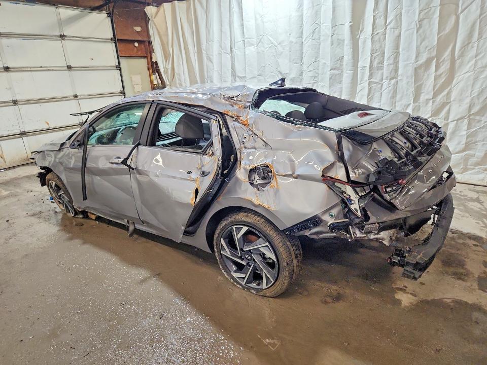 2025 Hyundai Elantra sel Convenience