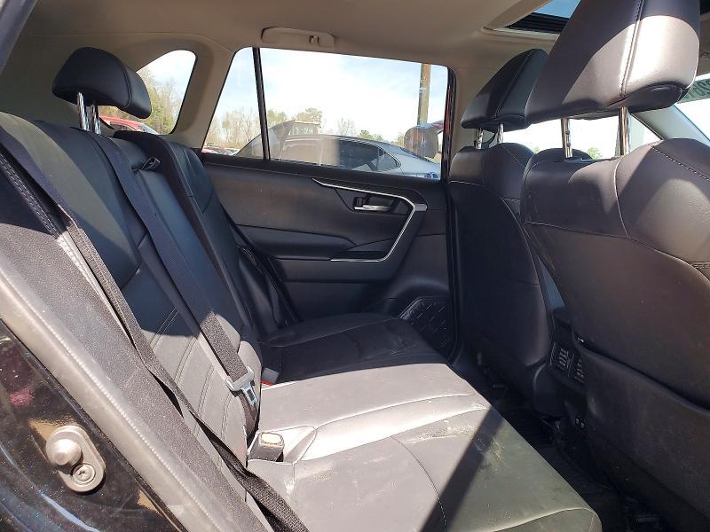 2020 Toyota Rav4 xle Premium