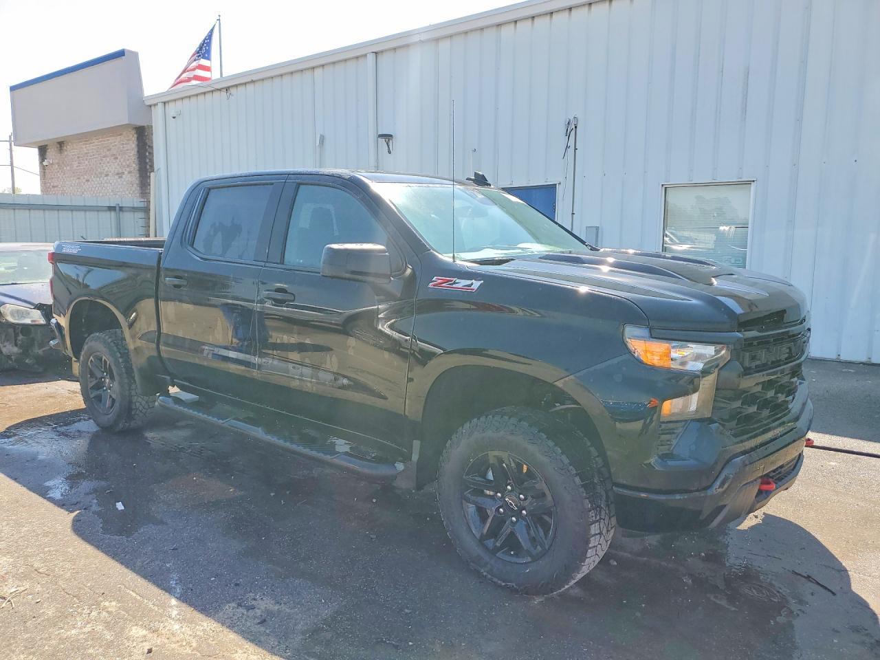 2024 Chevrolet Silverado K1500 Trail Boss Custom