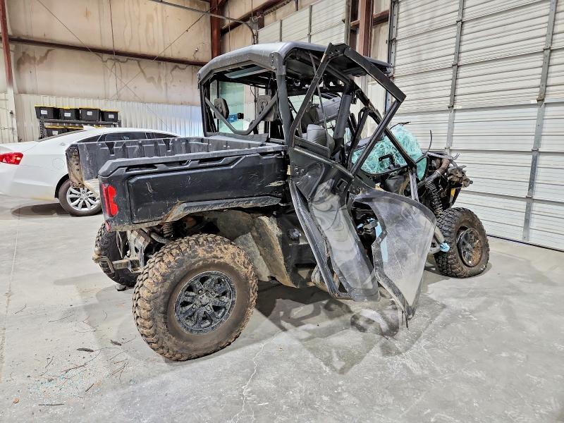 2025 Can-Am Defender Utility Vehicle
