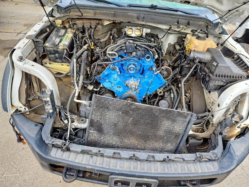 2013 Ford F450 Super Duty Flatbed Truck