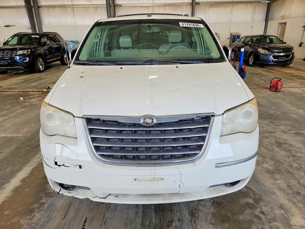 2008 Chrysler Town & Country Limited