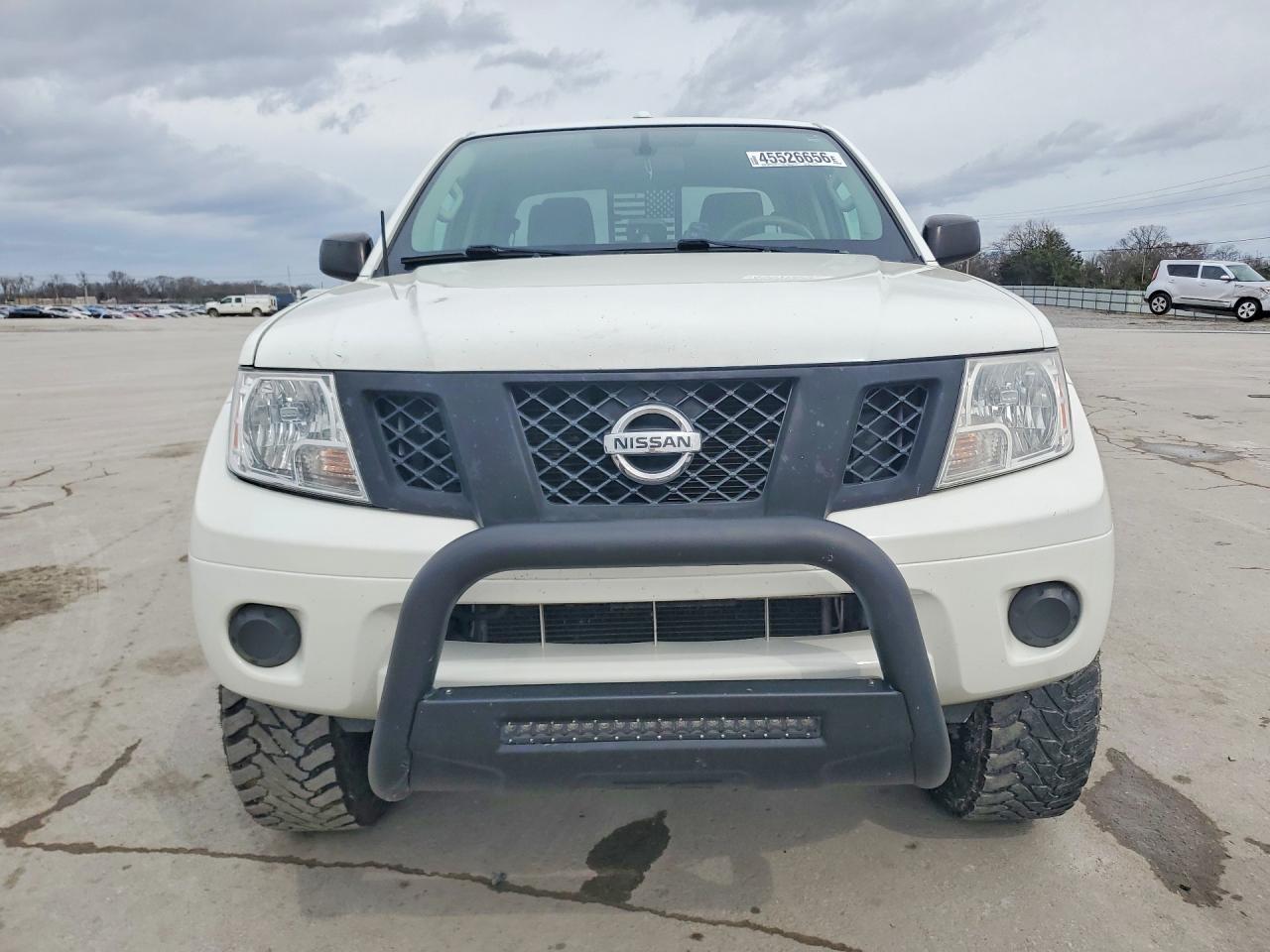 2015 Niss Frontier sv