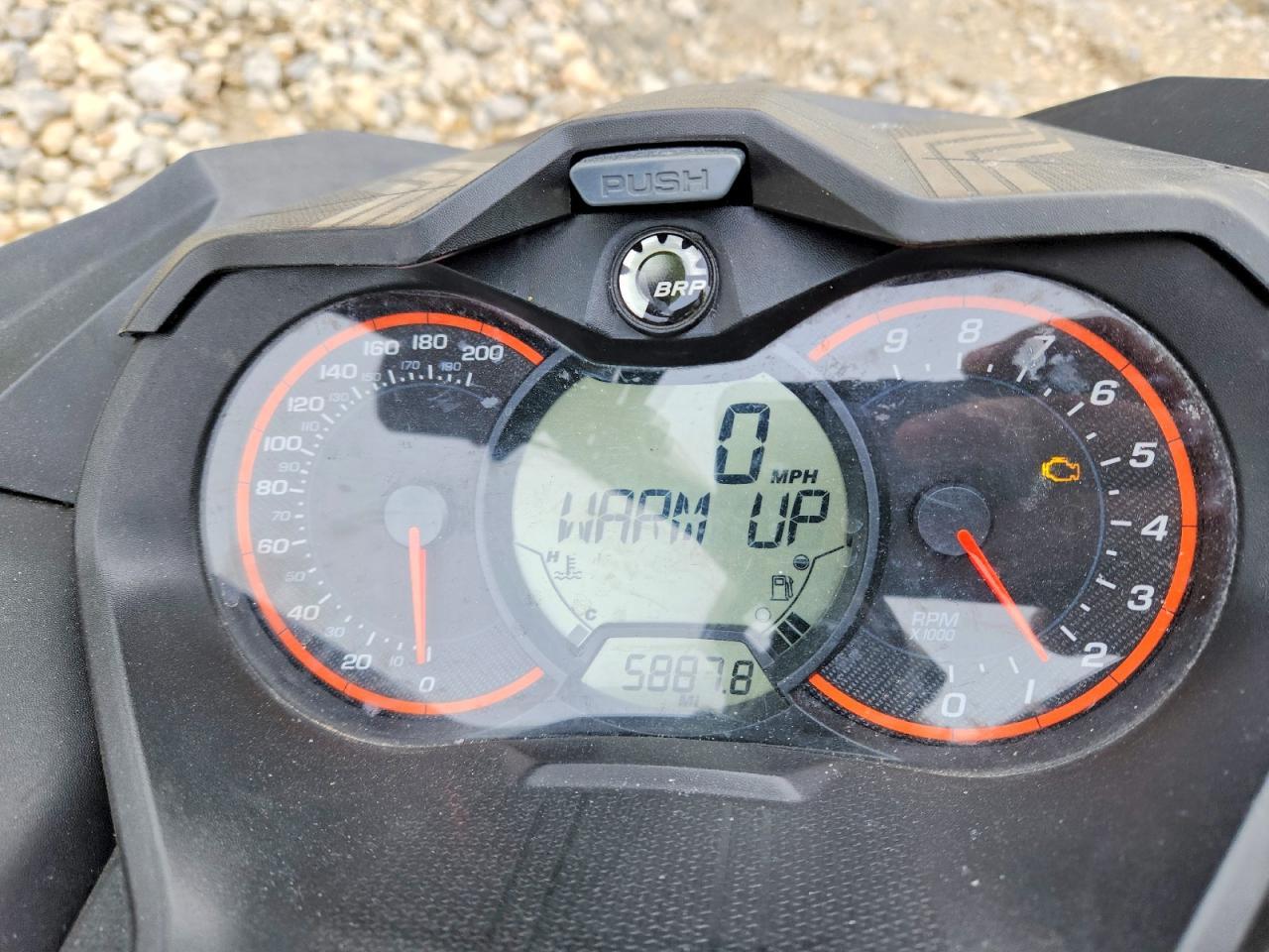 2017 Skidoo 2017 SKI DOO Renegade XRS