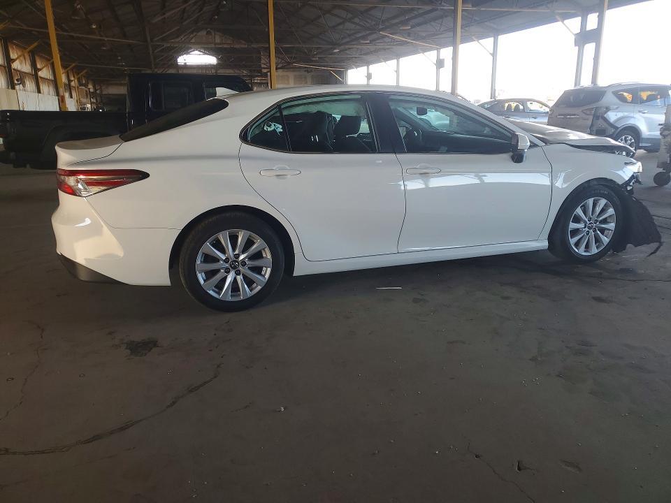 2019 Toyota Camry le