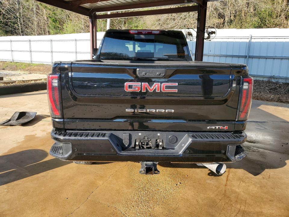 2025 GMC Sierra K2500 AT4