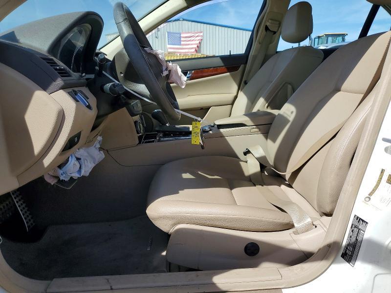 2011 Mercedes-Benz C300