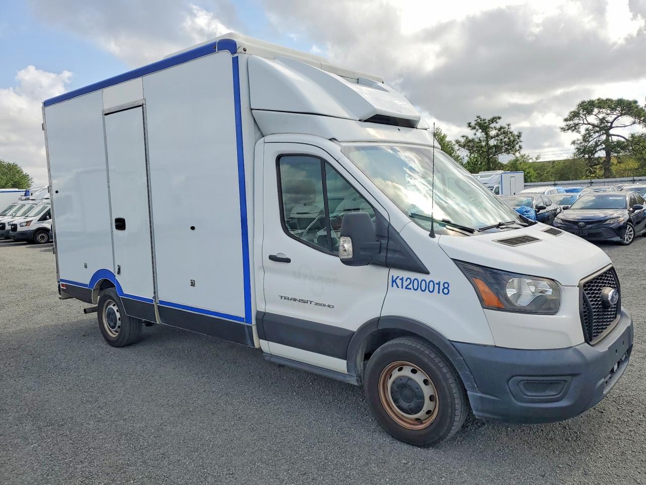 2020 Ford Transit Delivery Truck