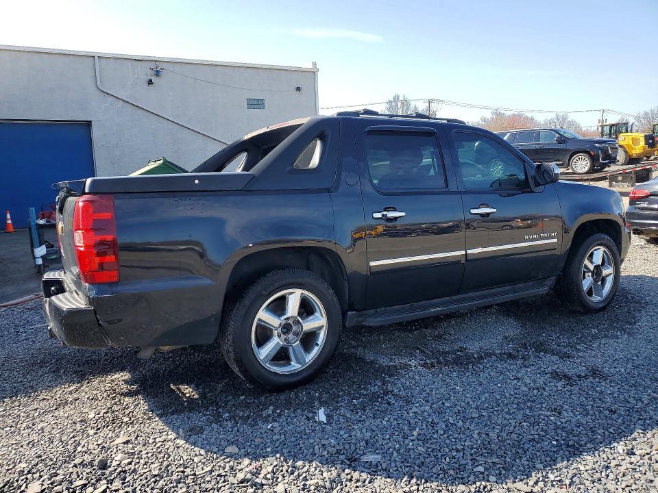 2013 Chevrolet Avalanche LTZ
