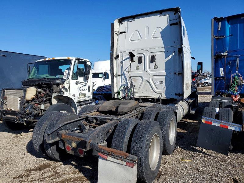2015 Freigliner 2015 Freightliner Cascadia Semi Truck