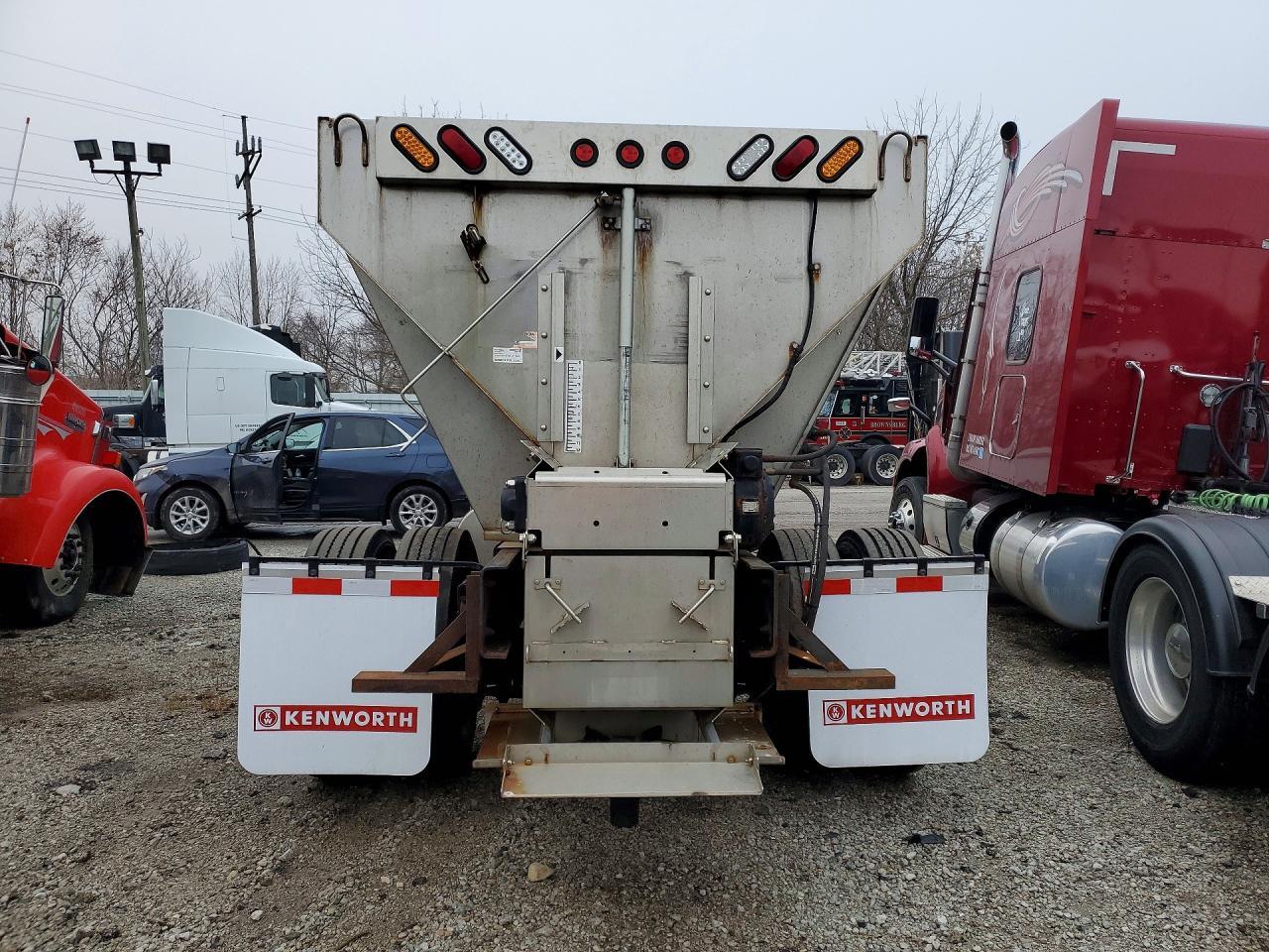2014 Hino Hino 338 Feed Delivery Truck