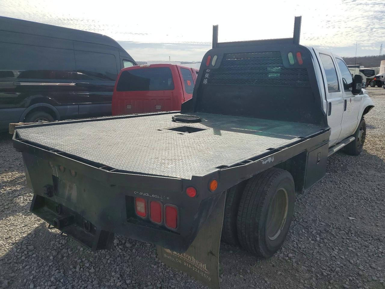 2013 Ford F350 Super Duty Flatbed Truck