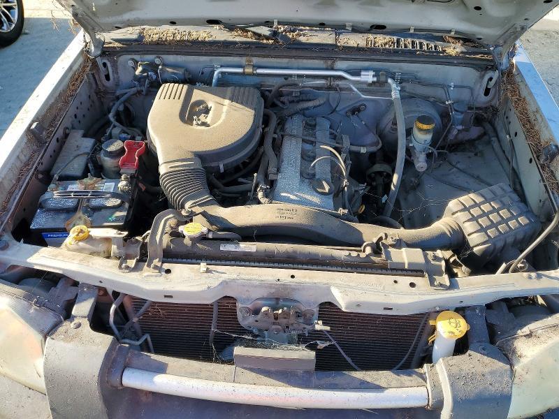 2002 Nissan Frontier Standard