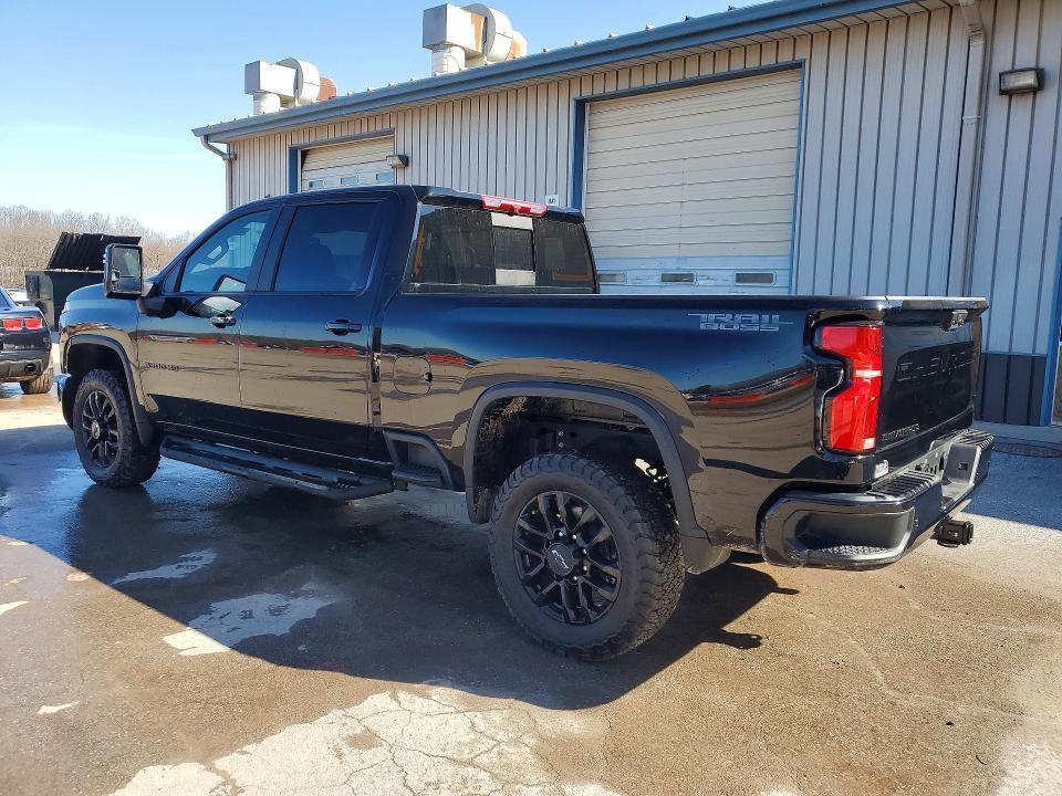 2025 Chevrolet Silverado K3500 lt