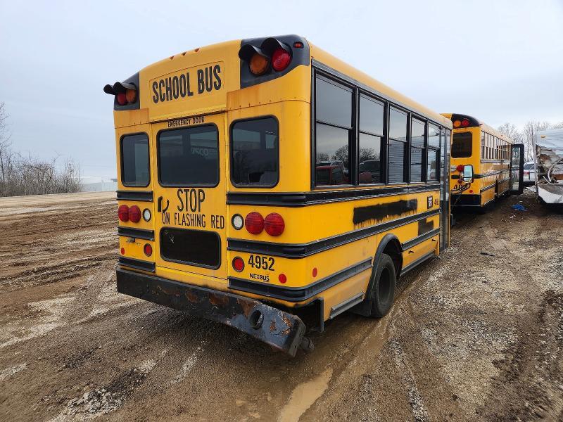 2013 Chev 2013 Collins Bantam G4500-School Bus