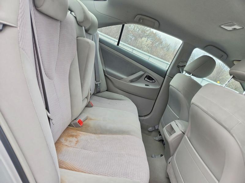 2011 Toyota Camry le