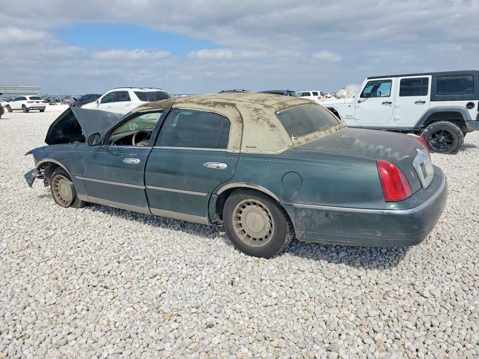 2000 Lincoln Town car Executive