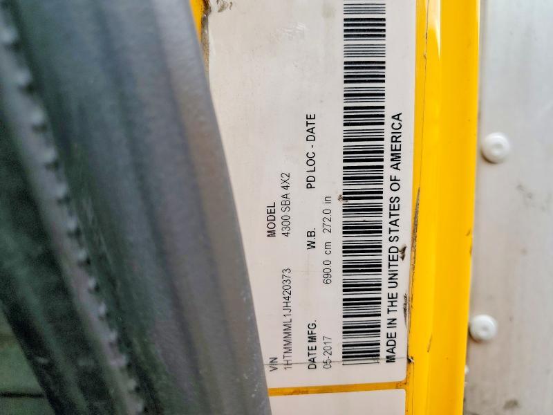 2018 International 4300 box Truck