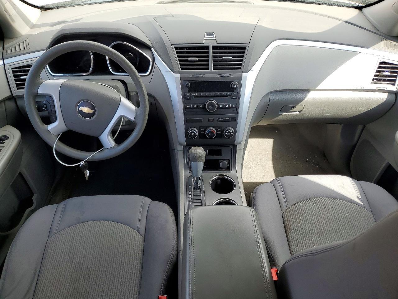 2010 Chevrolet Traverse ls