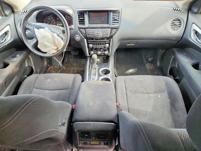 2015 Nissan Pathfinder sv