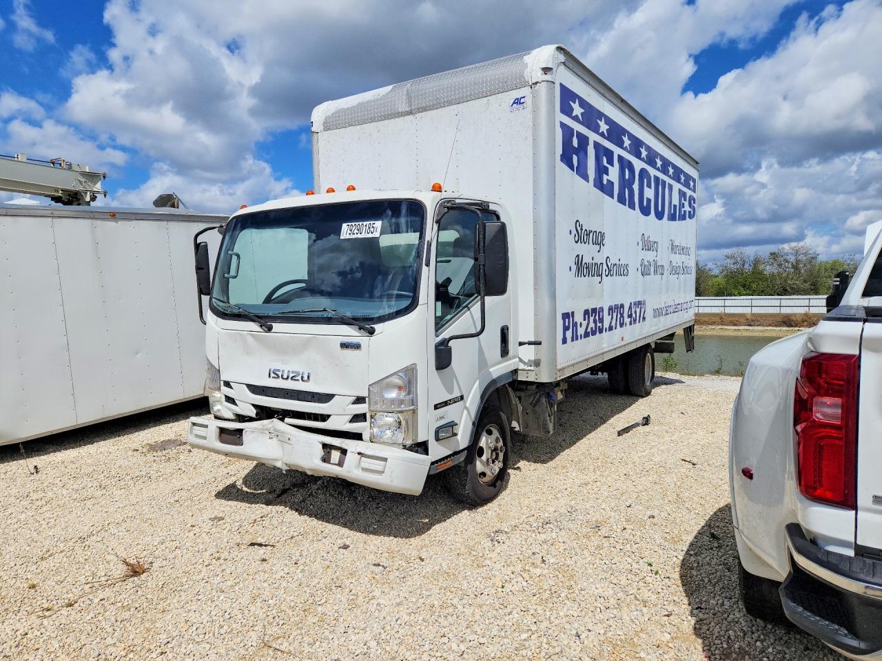 2016 Isuzu NPR BOX Truck