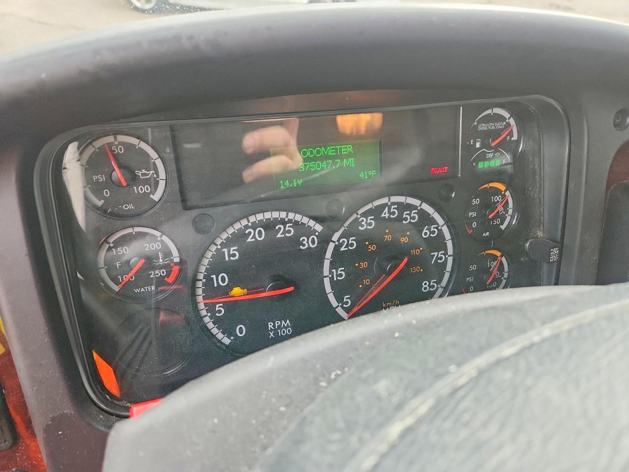 2019 Freigliner 2019 Freightliner Business Class M2 Refrigerated B