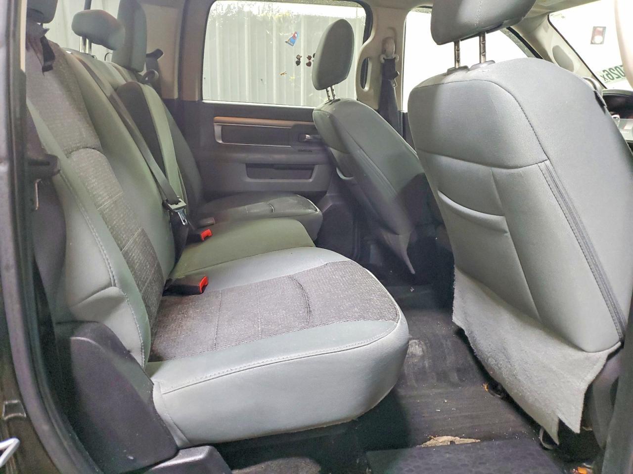 2015 Dodge RAM 1500 SLT