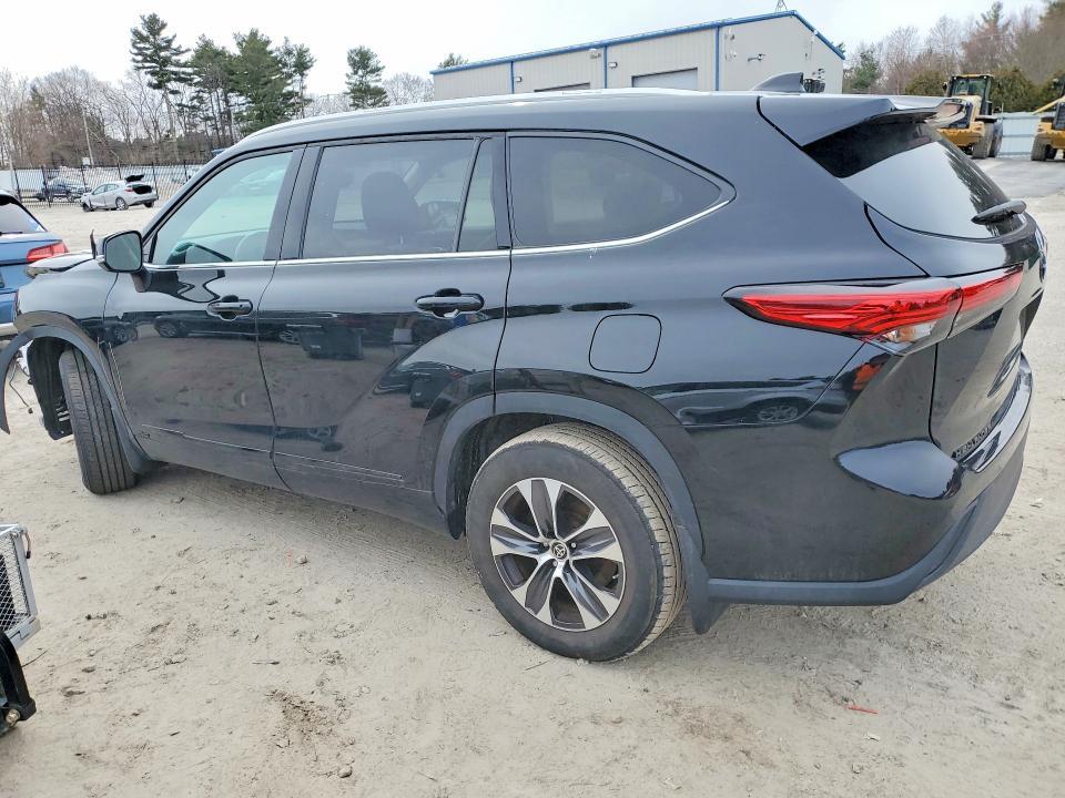 2022 Toyota Highlander Hybrid xle