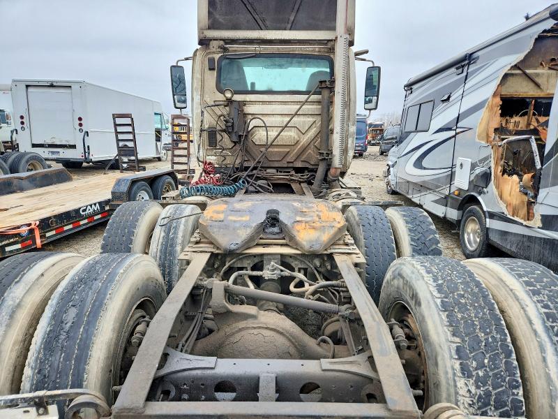 2015 International Prostar Semi Truck