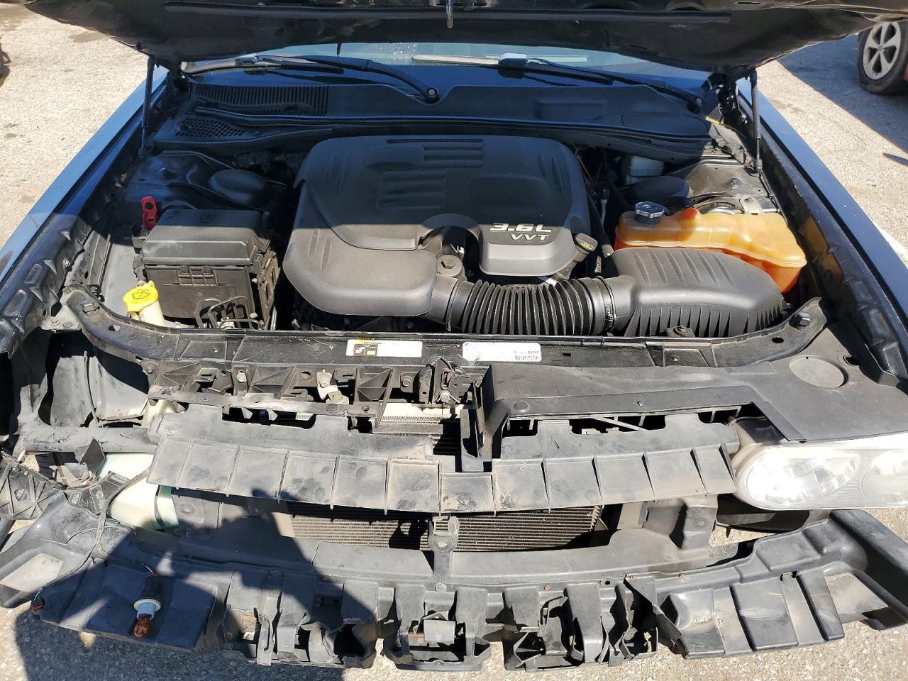 2013 Dodge Challenger sxt