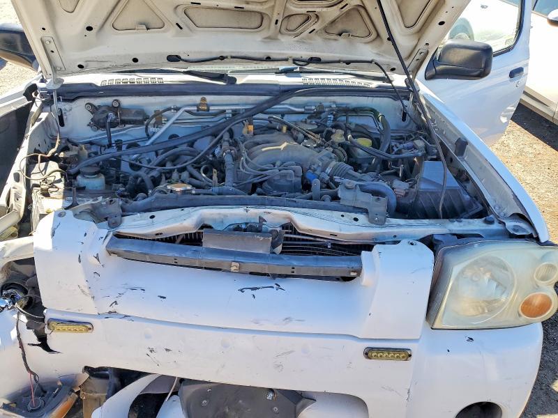 2003 Nissan Frontier XE-V6