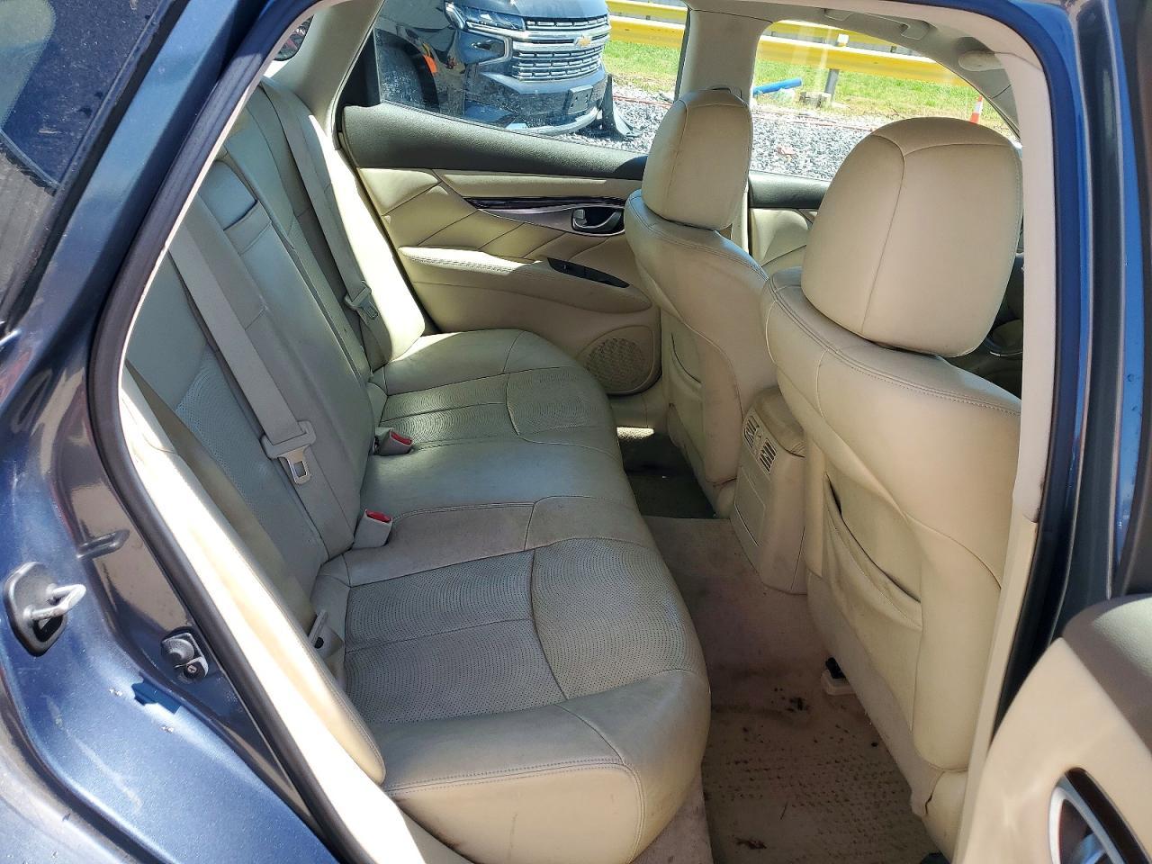2012 Infiniti M37 Base