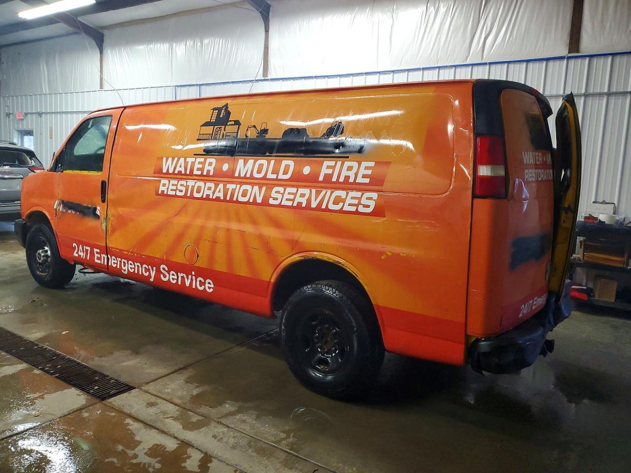 2010 GMC Savana 3500 Cargo Utility / Service Van