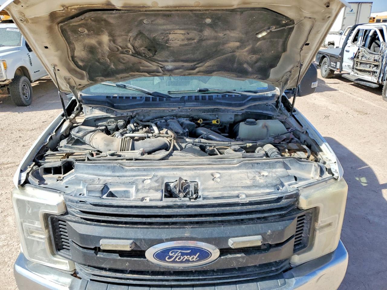 2017 Ford F350 Super Duty Utility / Service Truck