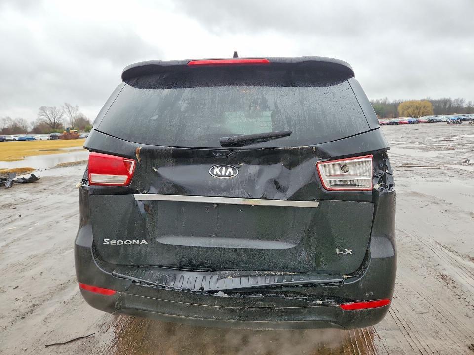 2017 KIA Sedona lx