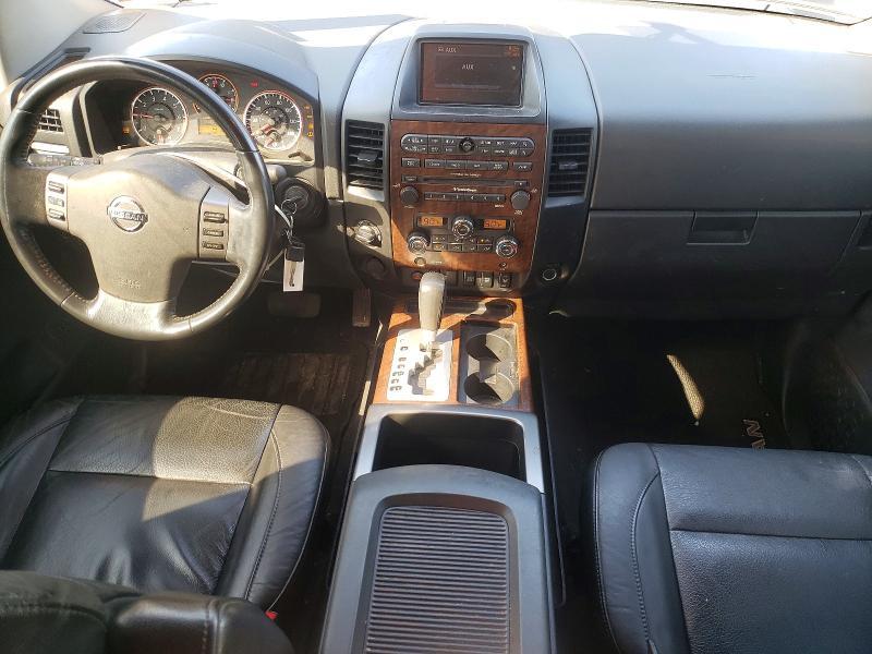 2010 Nissan Titan SE