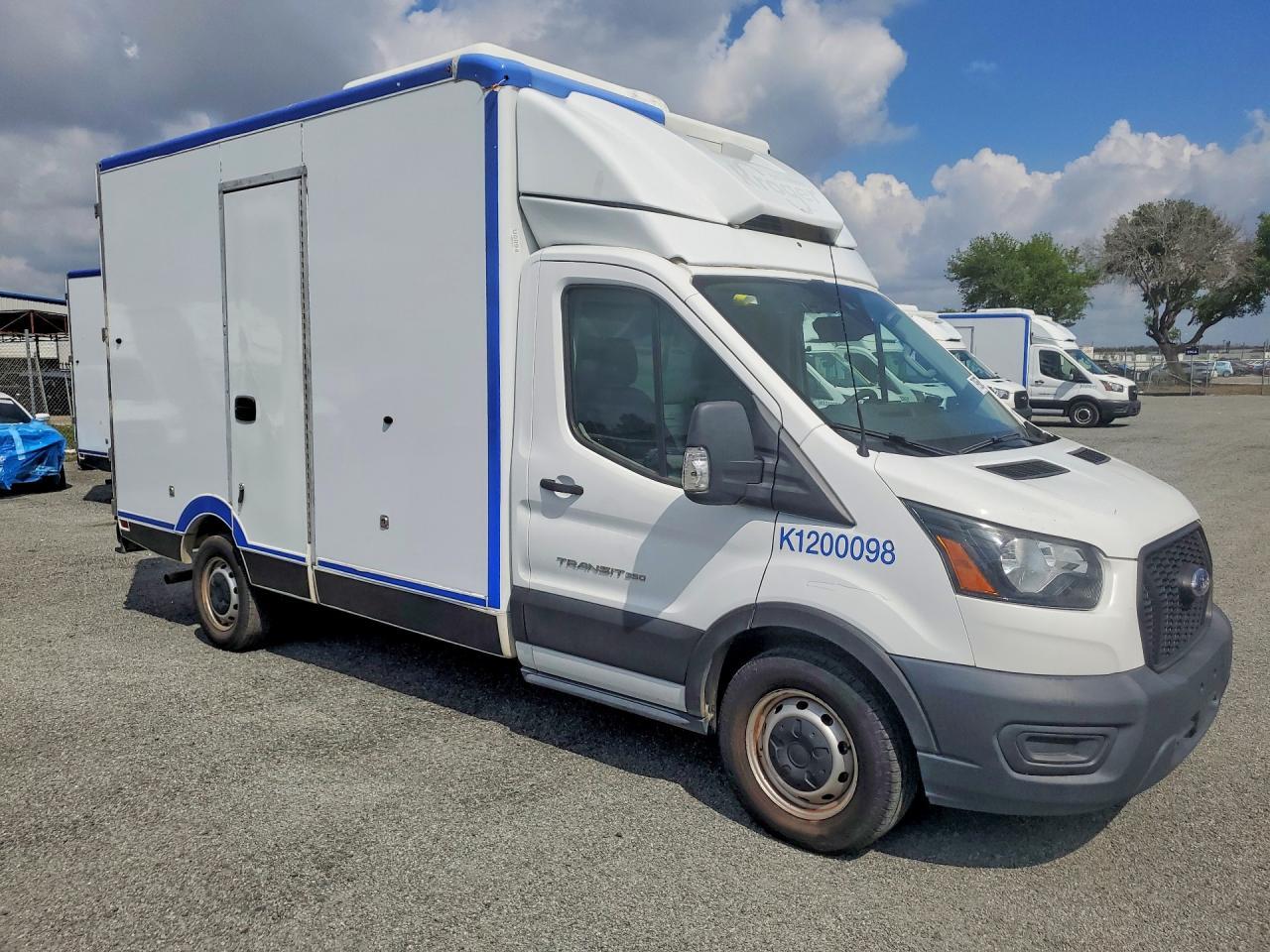 2020 Ford Transit Delivery Truck