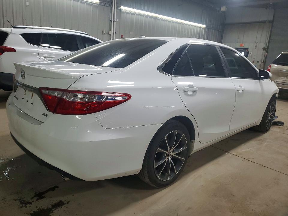 2015 Toyota Camry xse