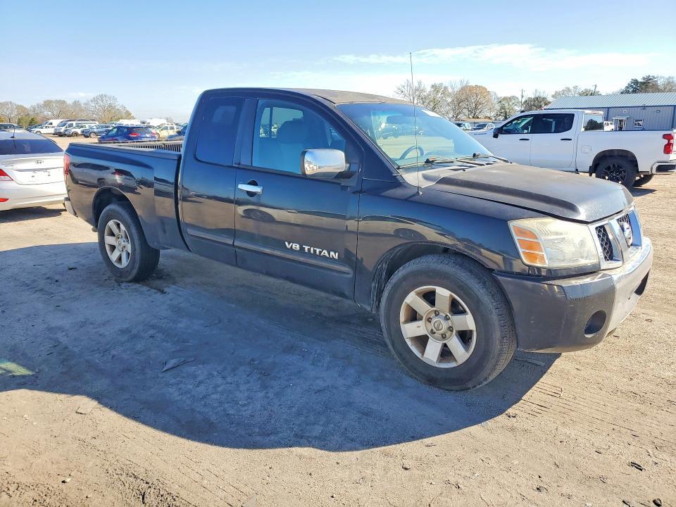 2005 Nissan Titan XE