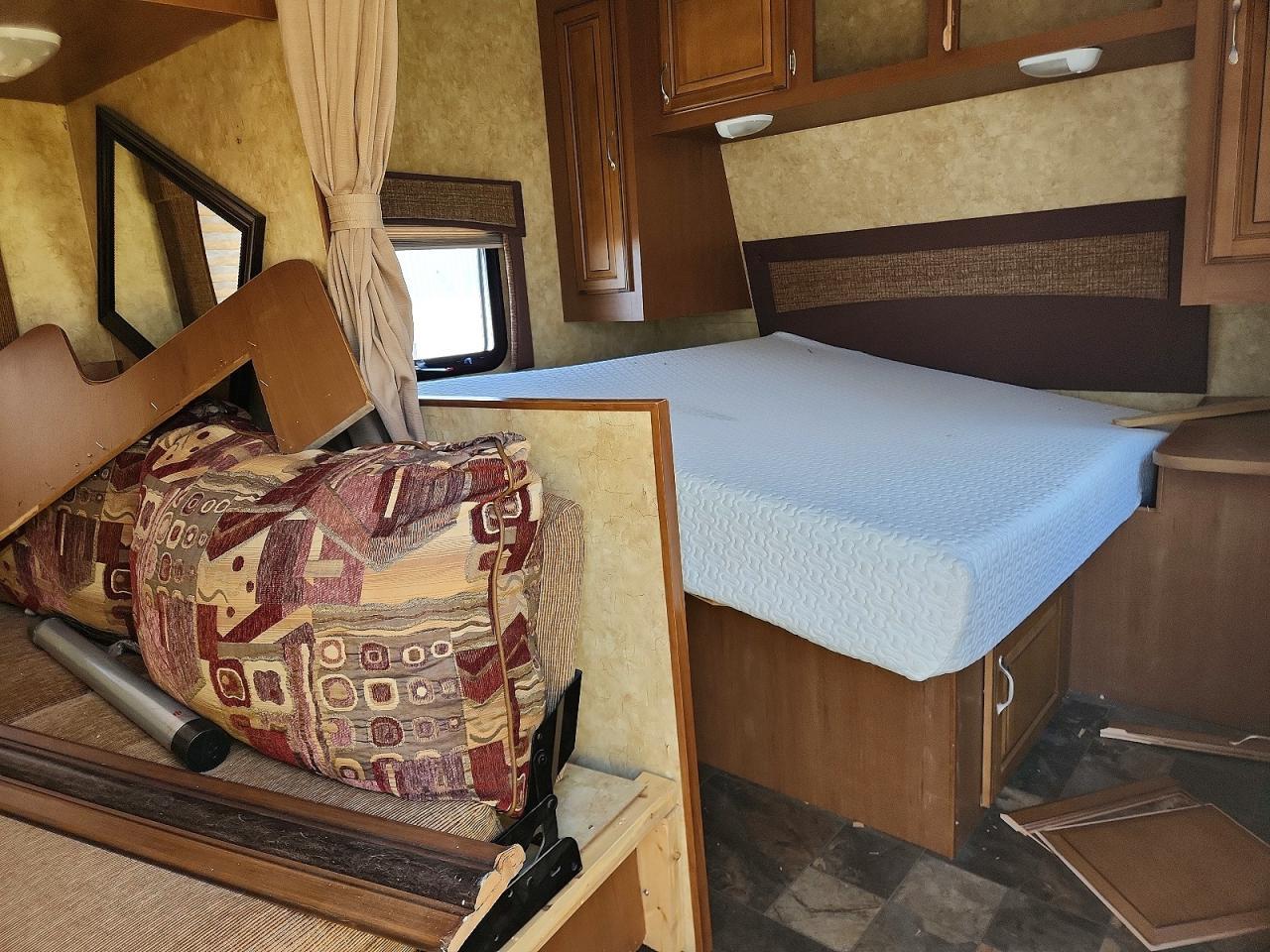 2012 Starcraft Autumn Ridge Camper