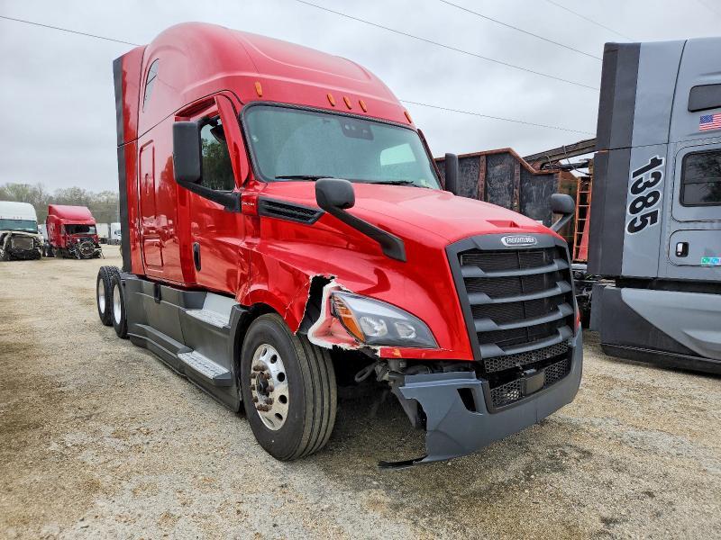 2020 Freightliner Cascadia 126 Semi Truck