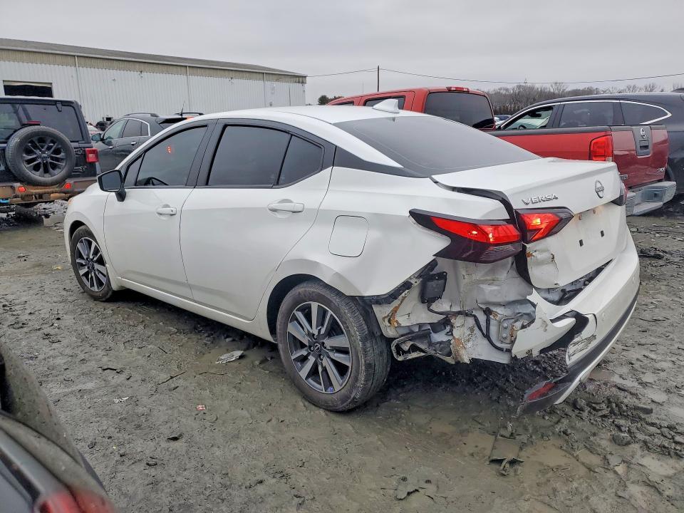2024 Nissan Versa sv