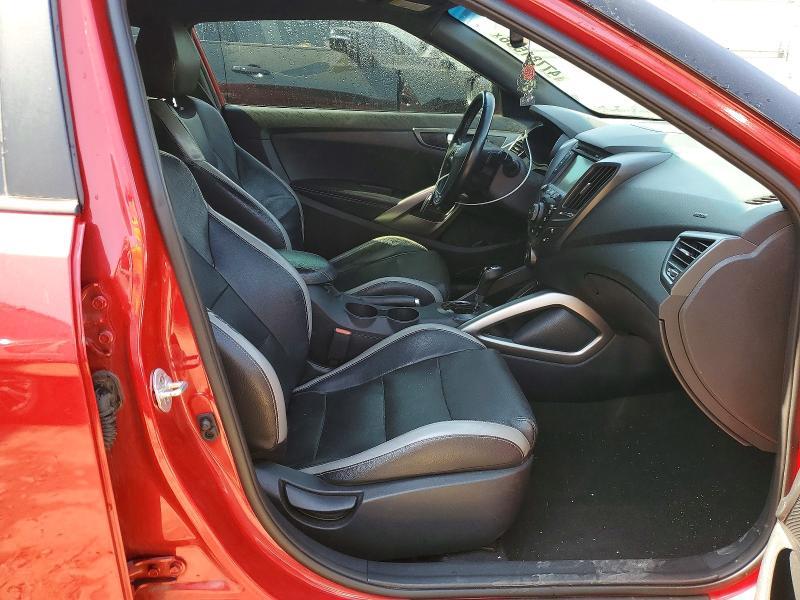 2016 Hyundai Veloster Turbo