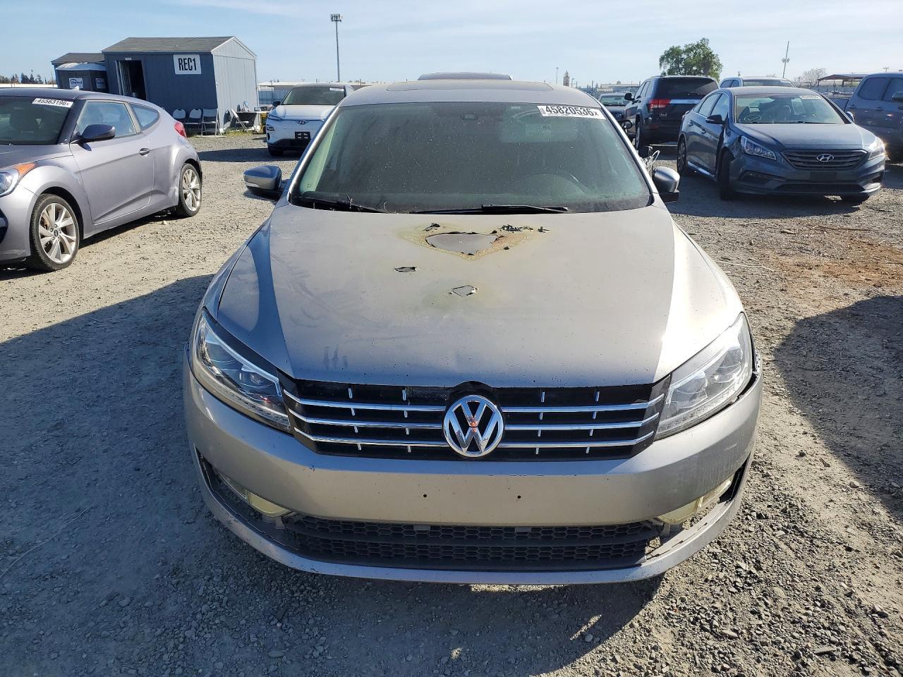 2013 Volkswagen Passat se