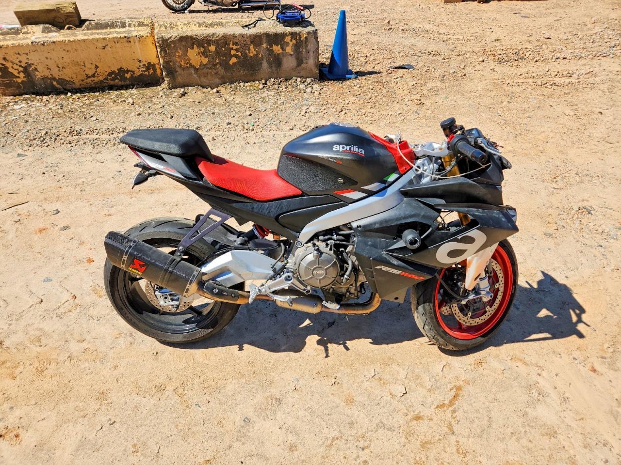 2022 Aprilia RS 660