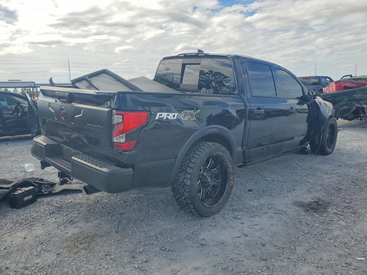 2023 Nissan Titan PRO-4X