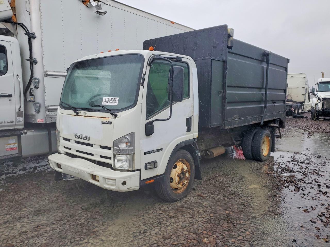 2012 Isuzu NPR HD